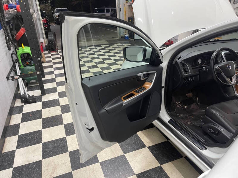 2017 Volvo XC60 T5 Inscription