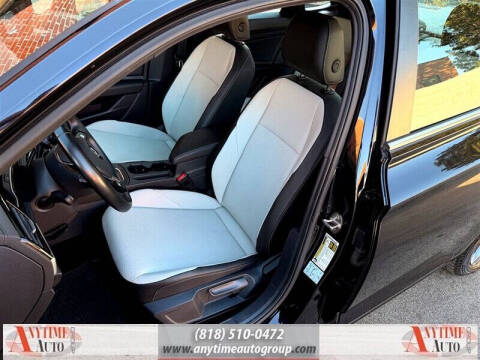 2020 Volkswagen Jetta R-Line