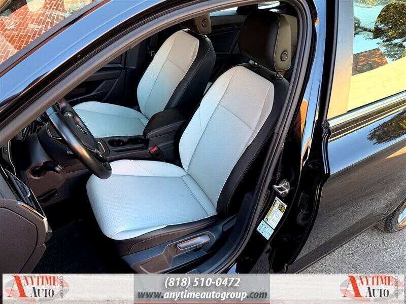 2020 Volkswagen Jetta R-Line