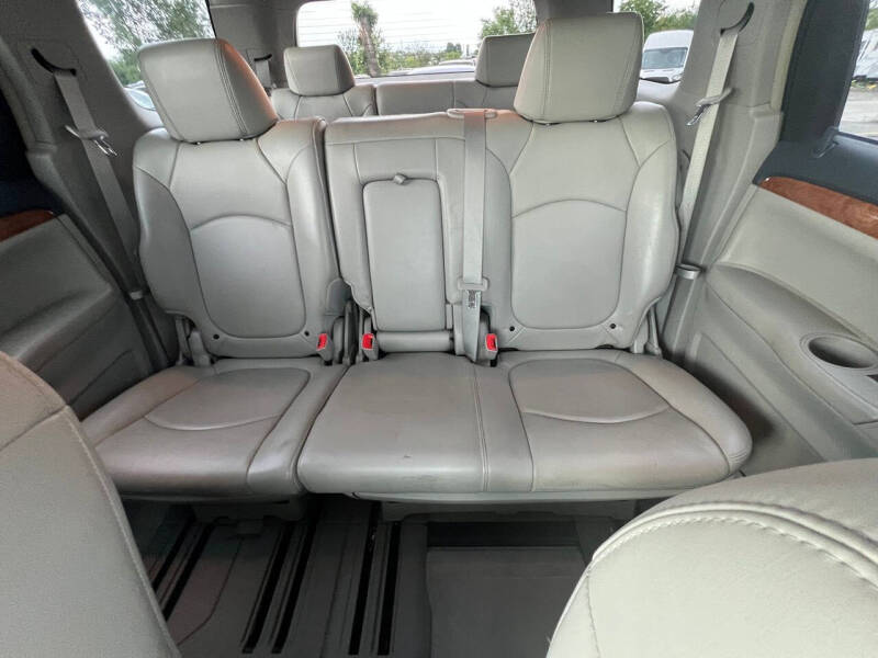 2008 Saturn Outlook XR