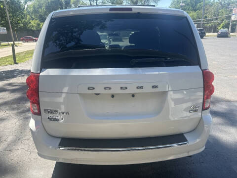 2016 Dodge Grand Caravan R/T