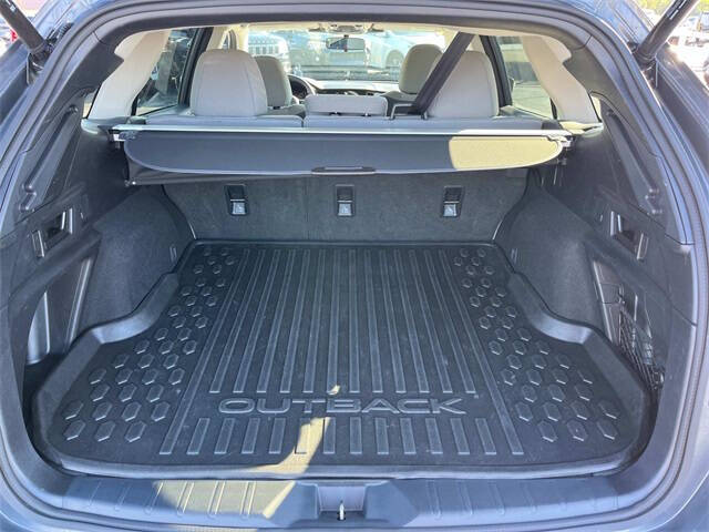 2023 Subaru Outback Premium