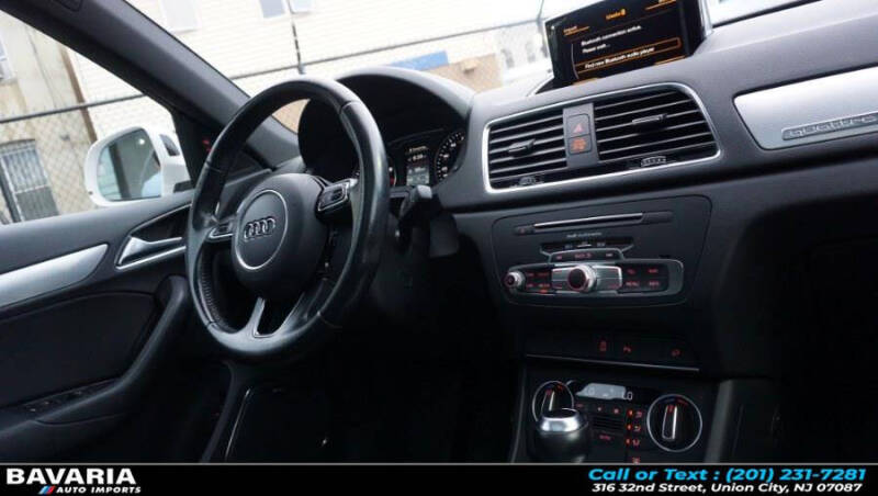 2017 Audi Q3 2.0T quattro Prestige