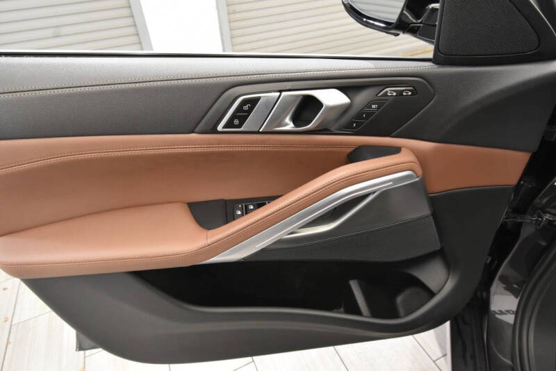 2022 BMW X6 xDrive40i