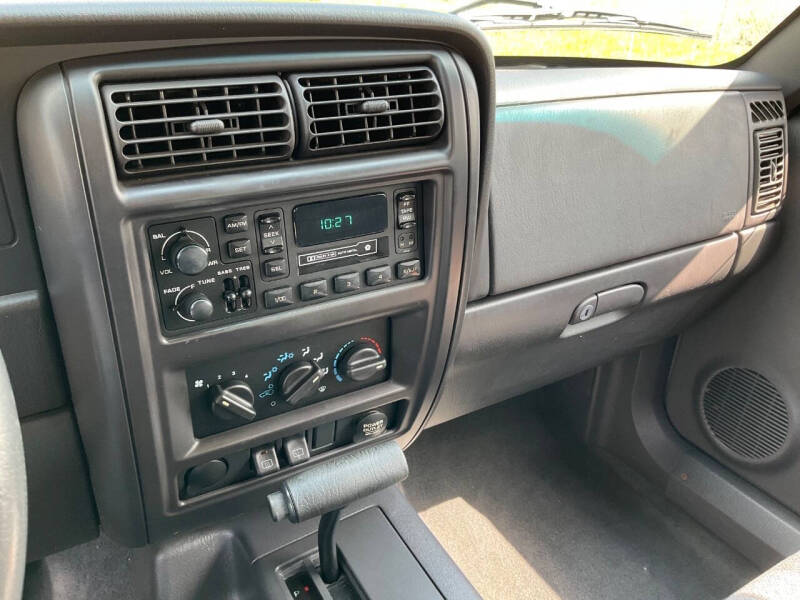 2000 Jeep Cherokee Sport