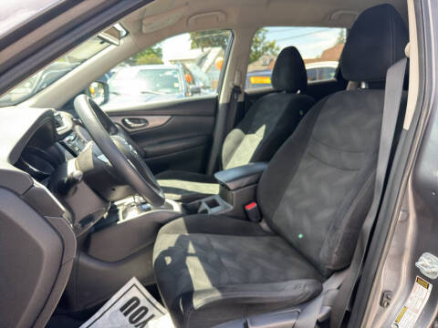 2016 Nissan Rogue S