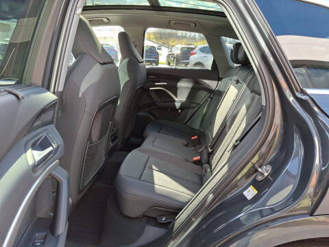 2025 Audi Q5 quattro Premium Plus TFSI