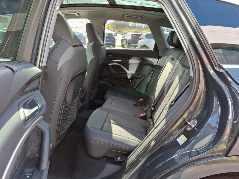 2025 Audi Q5 quattro Premium Plus TFSI