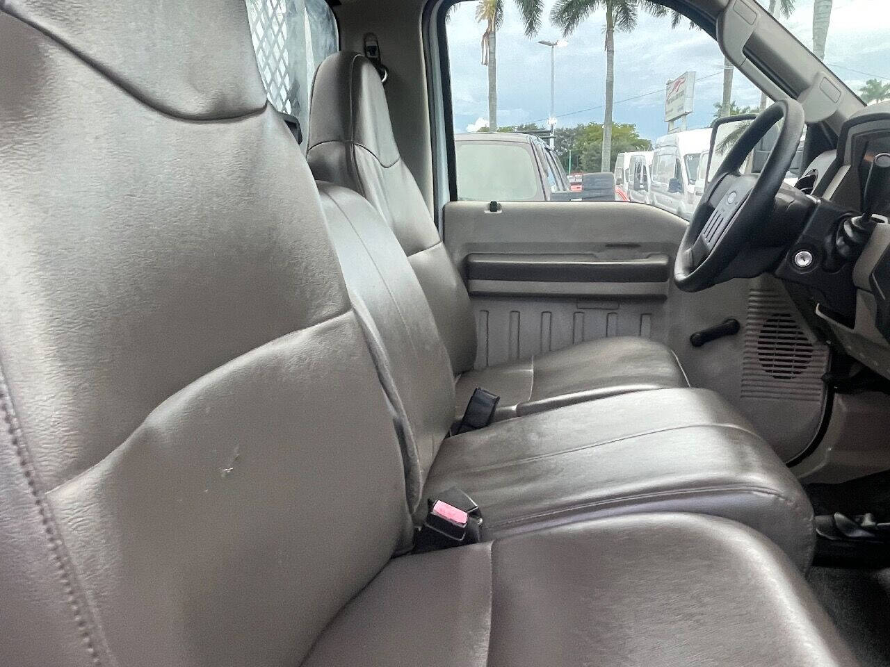 2010 FORD F-550 Incomplete - $19,900