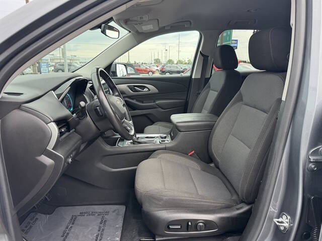 2018 Chevrolet Traverse LT Cloth