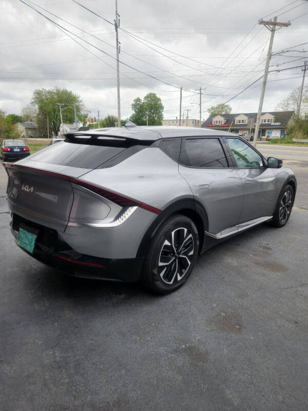 2023 Kia EV6 Wind - Photo 6
