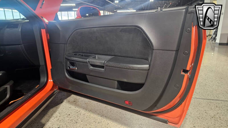 2009 Dodge Challenger SRT8