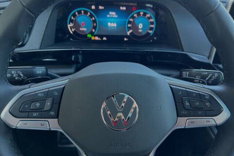 2024 Volkswagen Atlas Cross Sport SEL R-Line 4Motion