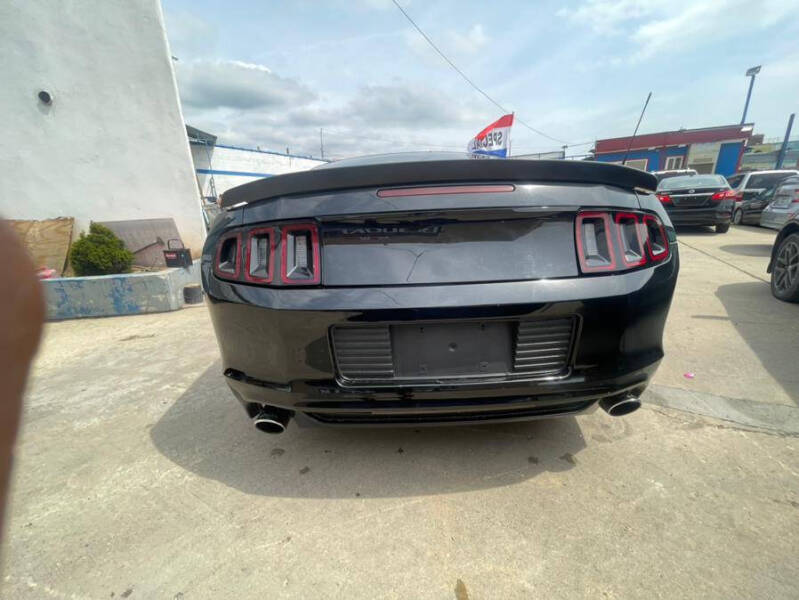 2013 Ford Mustang V6 Premium