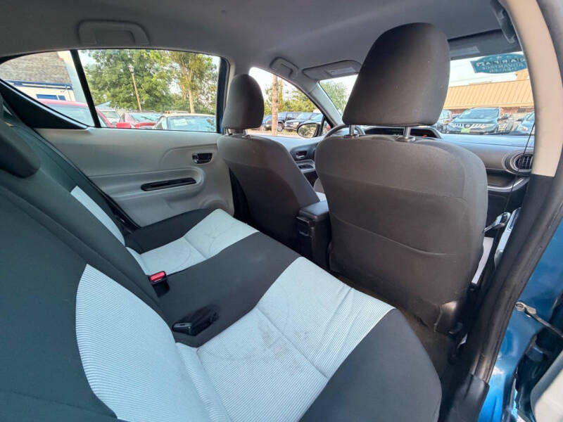 2014 Toyota Prius c Two