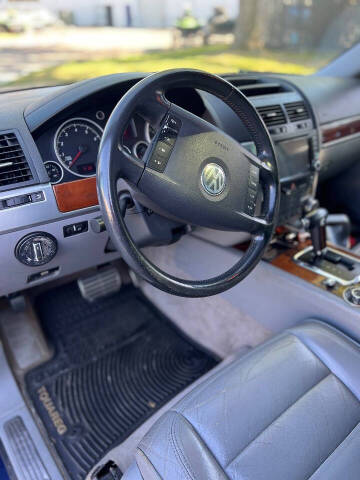 2004 Volkswagen Touareg V8