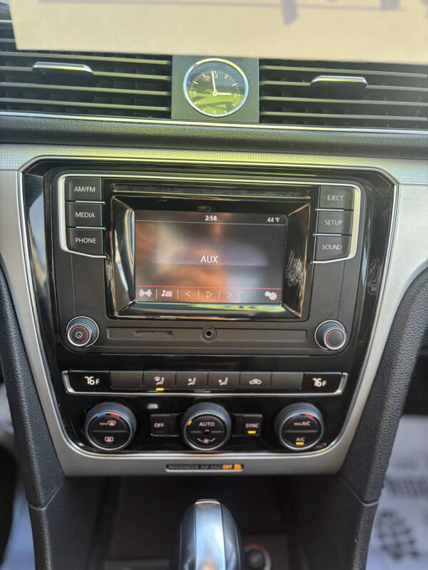 2016 Volkswagen Passat 1.8T S