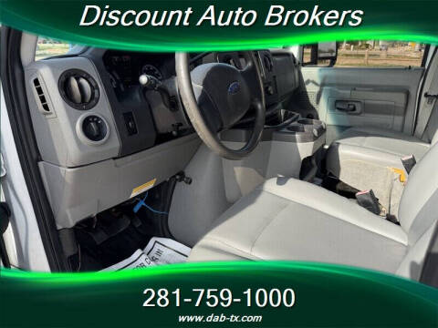 2011 Ford E-Series E-250