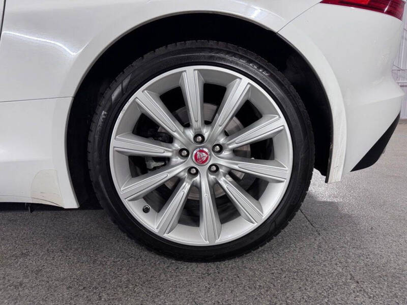 2017 Jaguar F-TYPE Premium