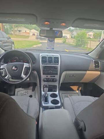 2011 GMC Acadia SLE