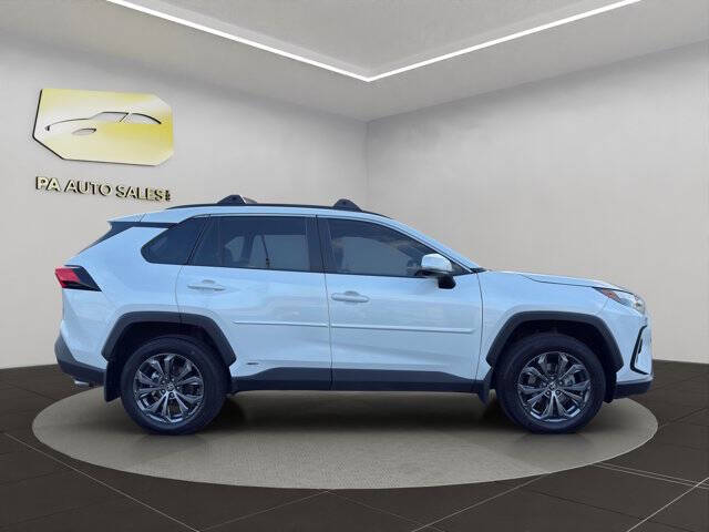 2024 Toyota RAV4 Hybrid XLE Premium