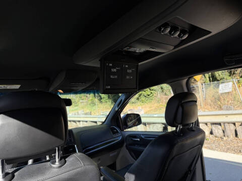 2014 Dodge Grand Caravan SXT 30th Anniversary