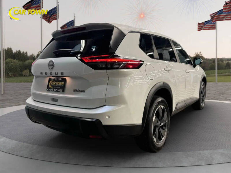 2024 Nissan Rogue SV