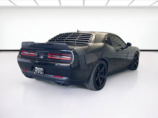 2018 Dodge Challenger 392 HEMI Scat Pack Shaker
