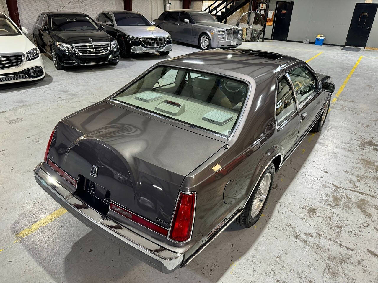 1992 Lincoln Mark VII for sale at Carnival Car Company in Victoria, TX