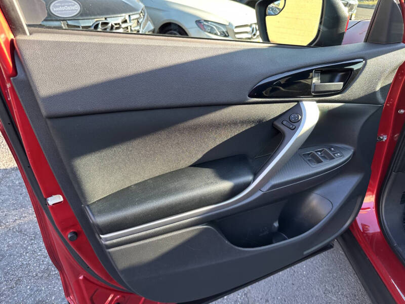 2020 Mitsubishi Eclipse Cross ES