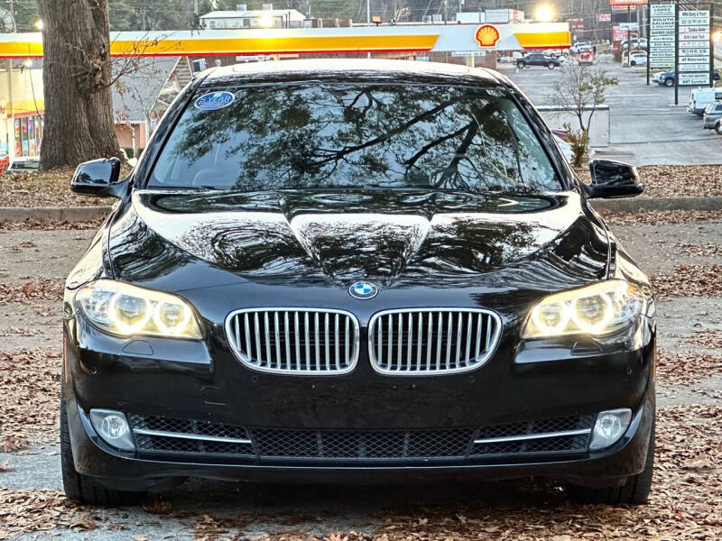 2011 BMW 5 Series 550i xDrive