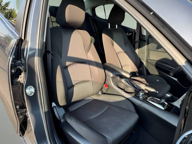 2015 Mazda MAZDA3 i Touring