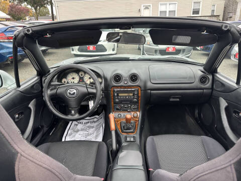 2003 Mazda MX-5 Miata
