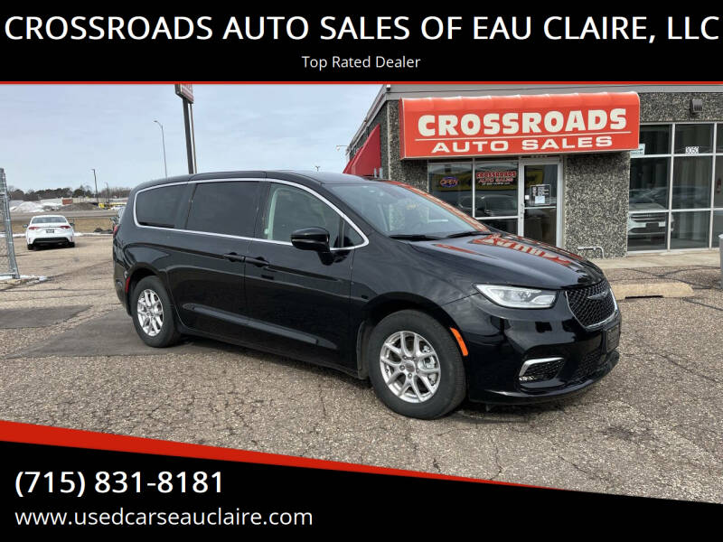 2024 Chrysler Pacifica for sale at CROSSROADS AUTO SALES OF EAU CLAIRE, LLC in Eau Claire WI
