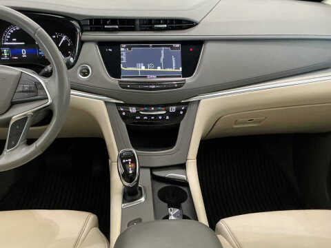 2018 Cadillac XT5 Premium Luxury
