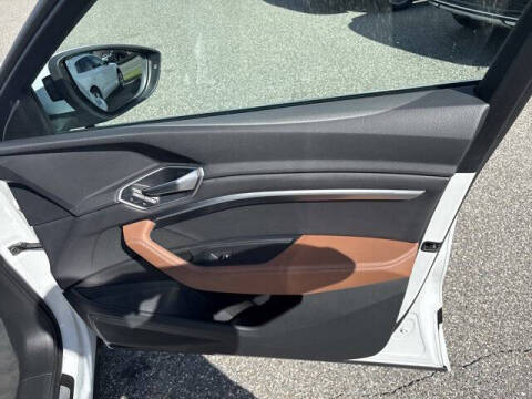 2024 Audi Q8 e-tron quattro Premium