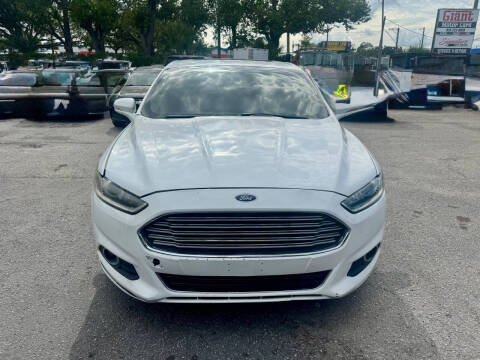 2016 Ford Fusion SE