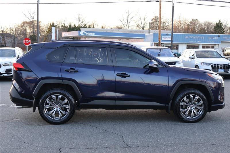 2022 Toyota RAV4 Hybrid XLE Premium