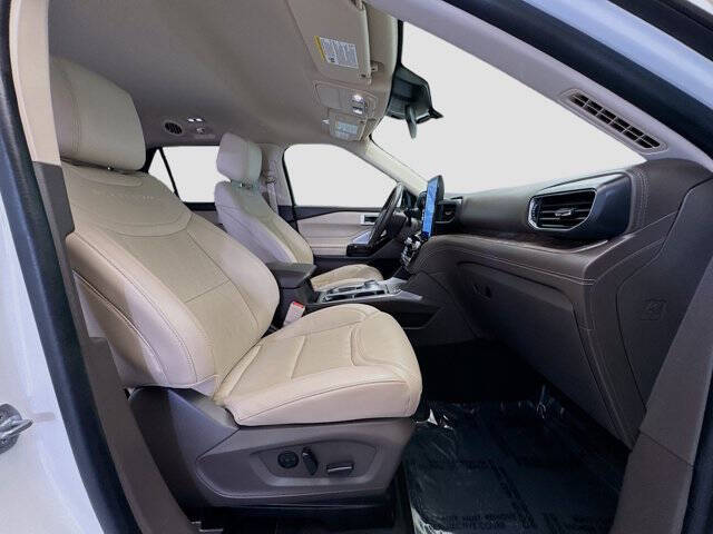 2022 Ford Explorer Hybrid Platinum