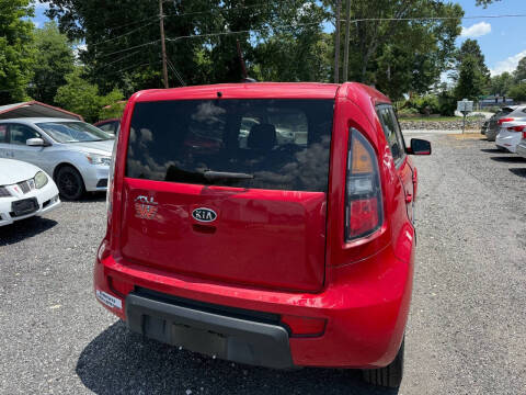 2011 Kia Soul +