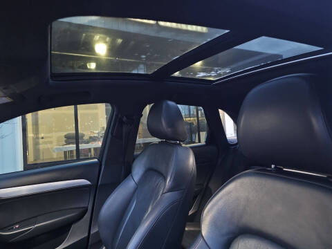 2018 Audi Q3 2.0T quattro Premium Plus