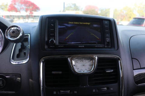 2013 Chrysler Town and Country Touring-L