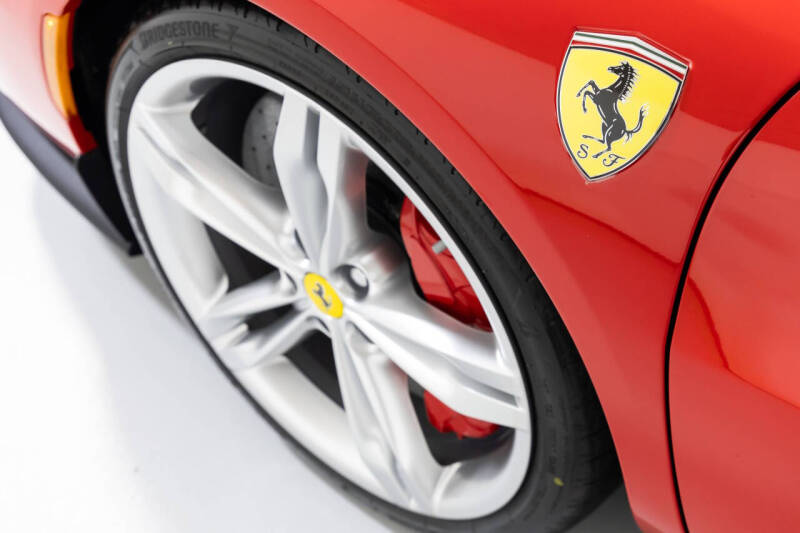 2024 Ferrari 296 GTS