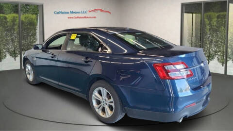 2017 Ford Taurus SEL