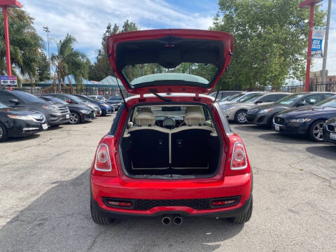 2011 MINI Cooper S