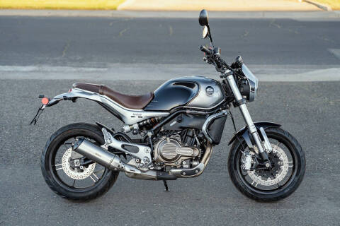 2023 QJMotor SRV550