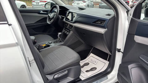 2023 Volkswagen Taos SE 4Motion