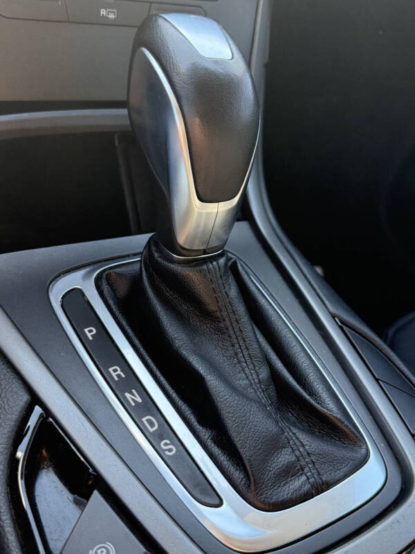 2018 Ford Edge SE