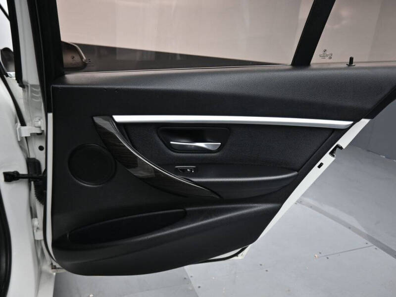 2018 BMW 3 Series 330e iPerformance