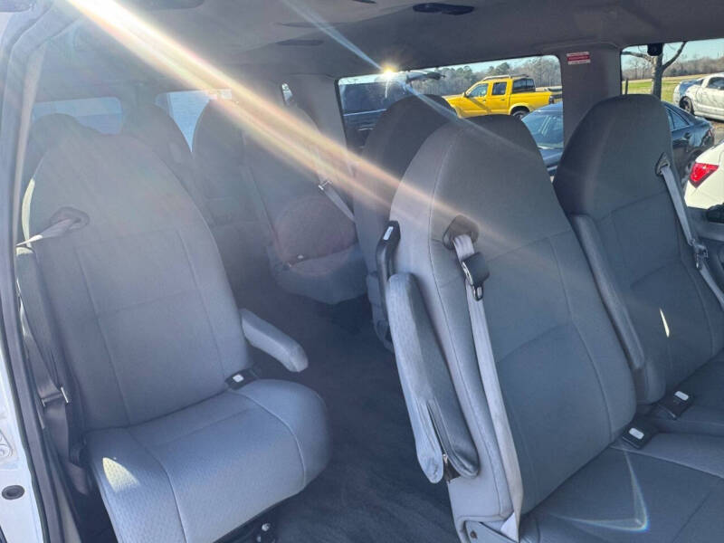 2012 Ford E-Series E-350 SD